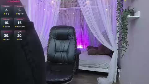 martinaa_rose online show from July 9, 2026, 1:48 pm