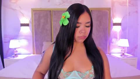 Martina Garcia online show from November 6, 2025, 7:37 pm