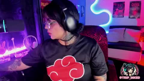 Snapshot of martinarouseee chatting on December 3, 2024, 3:09 am Val online show from December 3, 2024, 3:09 am