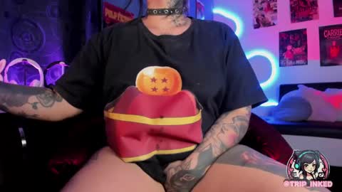 Snapshot of martinarouseee chatting on December 11, 2024, 12:54 am Val online show from December 11, 2024, 12:54 am