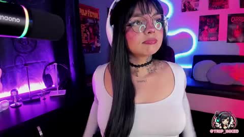 Snapshot of martinarouseee chatting on December 16, 2024, 1:21 am Val online show from December 16, 2024, 1:21 am