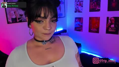 Snapshot of martinarouseee chatting on September 15, 2025, 10:32 pm Val online show from September 15, 2025, 10:32 pm