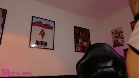 Snapshot of martinarouseee chatting on November 12, 2025, 11:14 pm Val online show from November 12, 2025, 11:14 pm