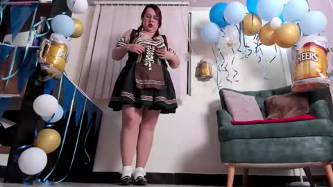 martinasoto online show from October 5, 2025, 2:32 am