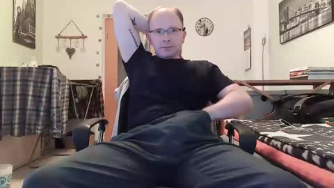 Snapshot of martingersdorf85 chatting on October 16, 2025, 3:46 pm Martin online show from October 16, 2025, 3:46 pm