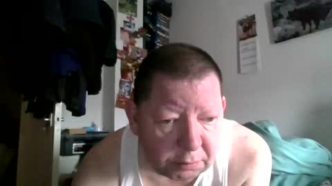 martingiles777 online show from July 16, 2026, 8:09 am