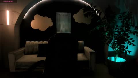 Snapshot of martinnabonnet chatting on March 8, 2025, 10:54 am Martinna Bonnet online show from March 8, 2025, 10:54 am