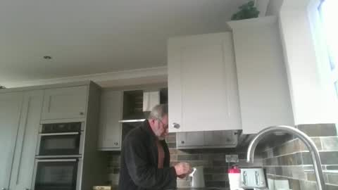 martinrgbxxxx online show from April 21, 2026, 8:09 am