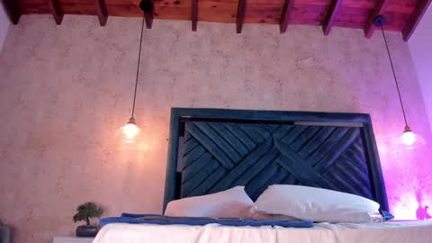 Martina online show from February 7, 2025, 1:58 am