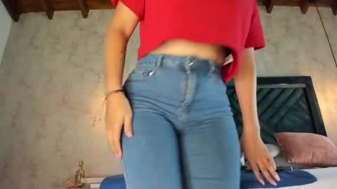 Martina online show from October 4, 2025, 7:34 pm