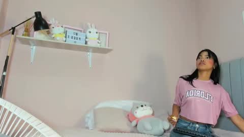 mary_cute9 online show from September 30, 2025, 12:32 pm