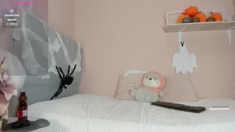 mary_cute9 online show from November 1, 2025, 12:07 pm