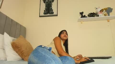 mary_cute9 online show from May 30, 2026, 12:02 pm