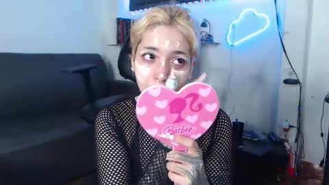 Snapshot of mary_janness chatting on February 23, 2025, 11:36 pm 100 online show from February 23, 2025, 11:36 pm