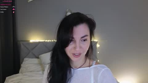 Snapshot of mary_love16 chatting on November 3, 2025, 7:42 am Maria online show from November 3, 2025, 7:42 am