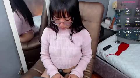 mary_luckaysha online show from November 17, 2025, 6:46 pm