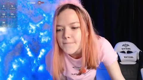 Snapshot of mary_lunar chatting on February 20, 2025, 9:42 pm Mary online show from February 20, 2025, 9:42 pm