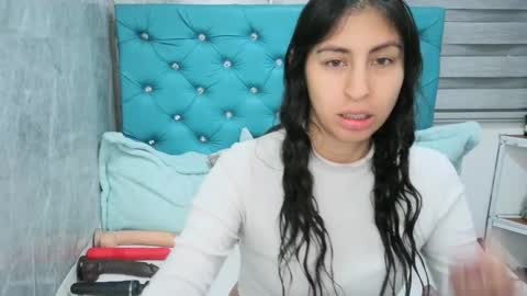 Snapshot of mary_mood_ chatting on February 1, 2025, 10:59 am Mary Moon online show from February 1, 2025, 10:59 am