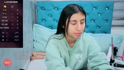  Mary Moon  online show from November 5, 2025, 10:48 am