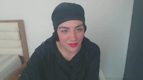 Snapshot of maryam_arabicmilk chatting on February 11, 2025, 2:35 pm maryam_arabicmilk online show from February 11, 2025, 2:35 pm