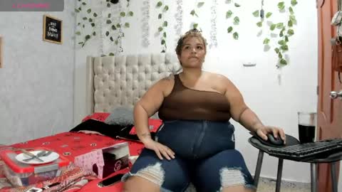 Marycurvy online show from May 28, 2026, 7:11 pm