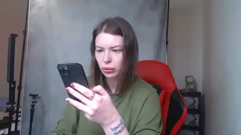 MaryHotLoves online show from October 27, 2025, 8:40 am