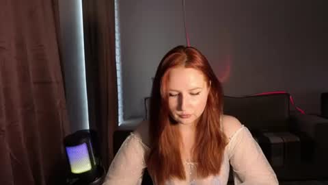 SirenVictoria online show from July 23, 2026, 5:33 pm