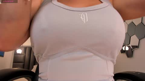 Snapshot of marylewis_ chatting on April 24, 2026, 11:56 am Mary online show from April 24, 2026, 11:56 am