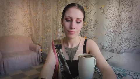 Mary Lou online show from May 31, 2026, 8:10 am
