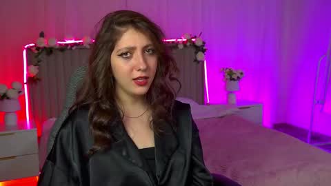 Mary Miller online show from November 29, 2025, 12:52 pm