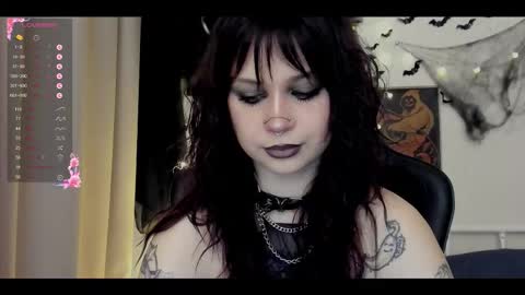 Mary x online show from October 31, 2025, 9:21 am