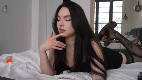 Marina online show from February 25, 2026, 10:58 am