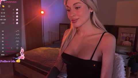 Mary online show from November 26, 2025, 7:42 am