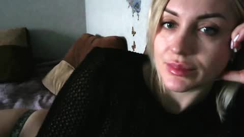 Snapshot of maryyemm chatting on January 14, 2025, 10:38 am maryyemm online show from January 14, 2025, 10:38 am
