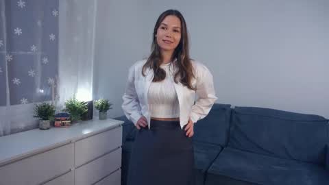 Sunny online show from November 28, 2025, 6:32 pm