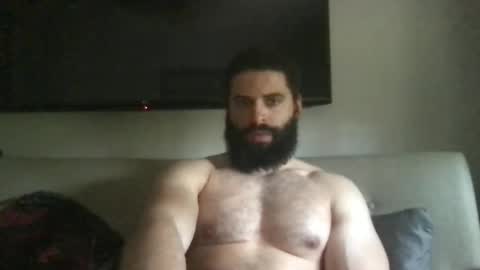 Snapshot of mascbeef95 chatting on April 9, 2026, 8:36 pm mascbeef95 online show from April 9, 2026, 8:36 pm