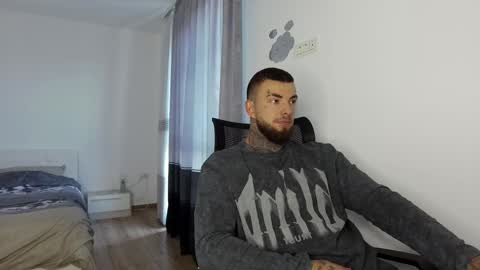 Snapshot of masculineguy69 chatting on October 9, 2025, 6:22 am masculineguy69 online show from October 9, 2025, 6:22 am