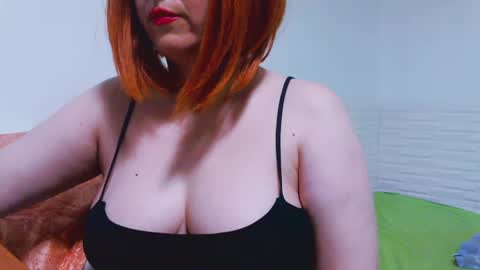 Snapshot of mashaforever7 chatting on November 15, 2025, 6:11 am mashaforever7 online show from November 15, 2025, 6:11 am