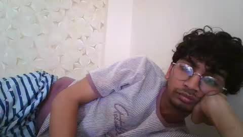 Mask Boy online show from October 20, 2025, 4:46 am