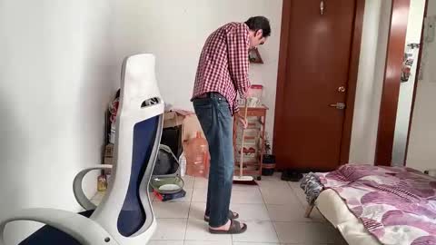 Masked Latin Noir online show from March 26, 2026, 8:36 pm