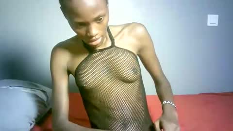 maskgang001 online show from April 8, 2026, 2:11 am