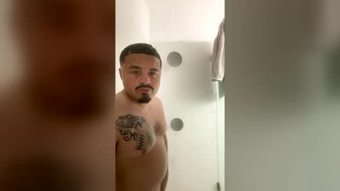 Snapshot of maskonpro19393 chatting on July 6, 2026, 11:07 pm Welcome to my room online show from July 6, 2026, 11:07 pm