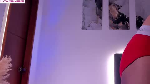 Mason Bennet online show from October 18, 2025, 10:43 pm