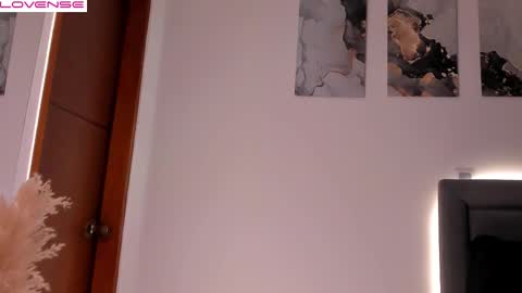 Mason Bennet online show from December 14, 2025, 9:41 pm