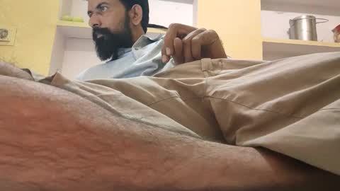 Snapshot of mass1177 chatting on November 28, 2025, 10:29 am Mass online show from November 28, 2025, 10:29 am