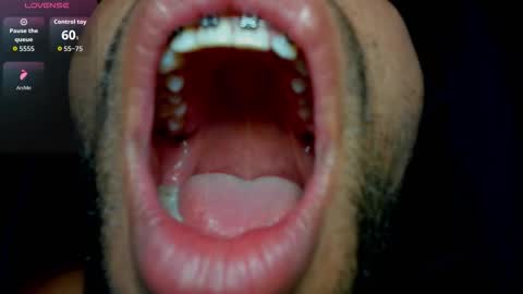 massimo_cruz online show from March 1, 2026, 1:57 pm