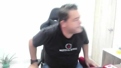 massimo_danger online show from October 28, 2025, 7:05 pm