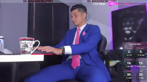 Snapshot of massimo_g chatting on February 5, 2025, 1:54 pm I am Massimo online show from February 5, 2025, 1:54 pm