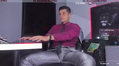 Snapshot of massimo_g chatting on February 8, 2025, 2:26 am I am Massimo online show from February 8, 2025, 2:26 am