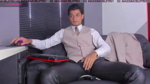 I am Massimo online show from May 15, 2026, 12:34 pm